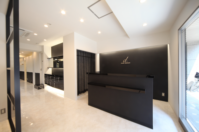 【高槻】月8日までお休み選択可能◆◇高級感＋安心感を大切に、ゆっくりお客様と関わっていきます。プライベートも大切にできるサロンｄ.HAIR DESIGN（ディーヘアデザイン）からスタイリスト（美容師）の求人☆☆