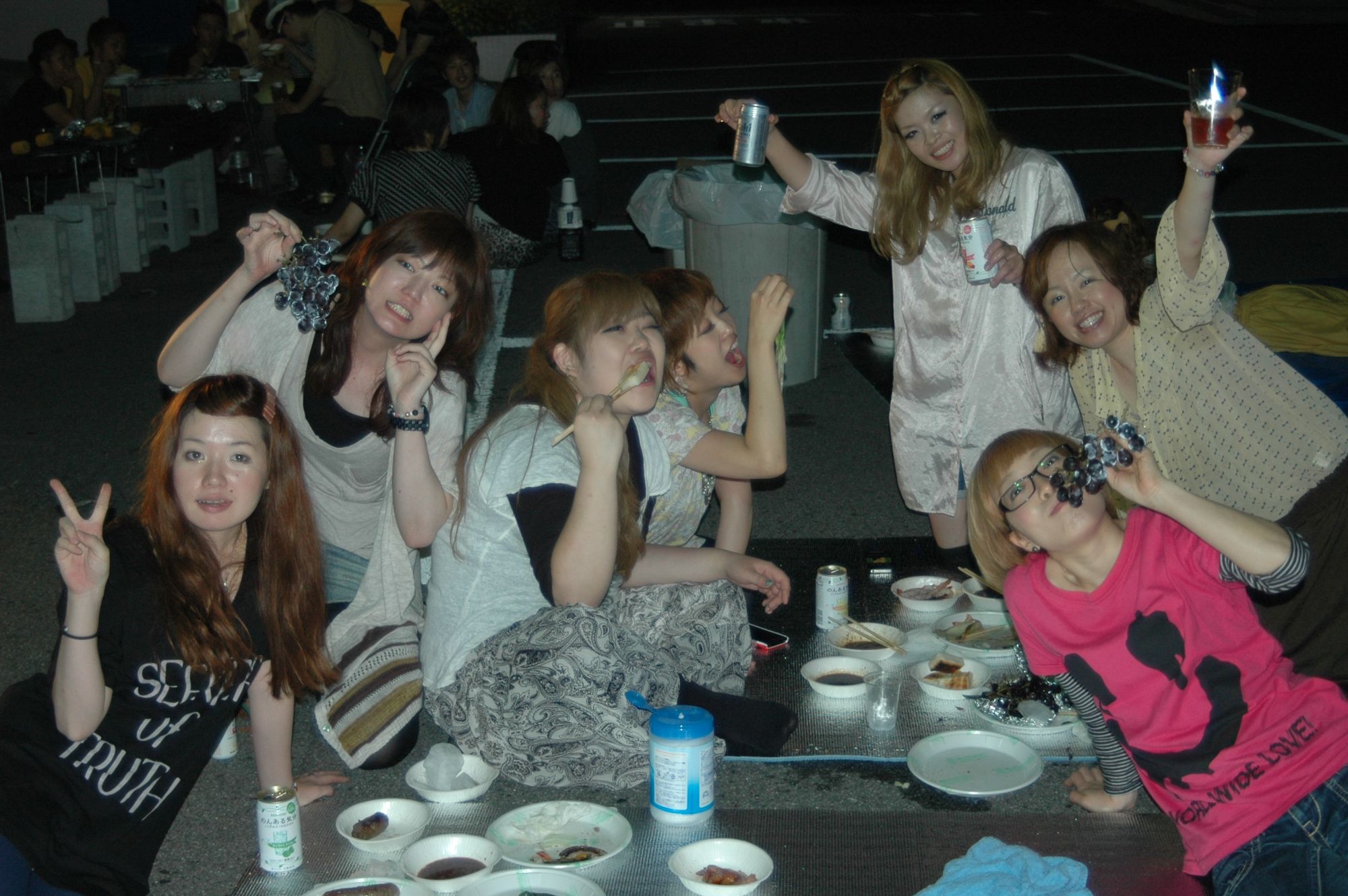 【日本へそ公園】≪社保完備♪≫≪完全週休2日制≫≪家族手当あり≫など、一生働いて行ける環境が◎!!スタッフ同士のチームワーク抜群のアットホームサロン「LASSIC HAIR 西脇店（ラシックヘアーニシワキテン））」からアシスタント（美容師）の求人☆★