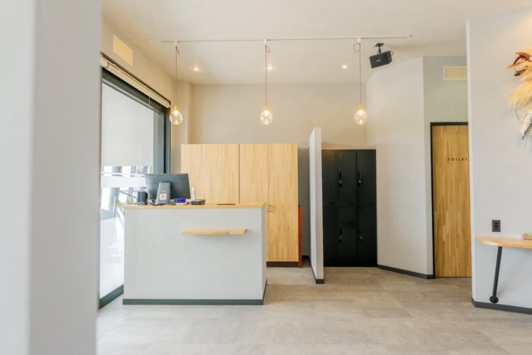 【日本へそ公園】≪社保完備≫≪完全週休2日制≫≪家族手当あり≫など、一生働いて行ける環境が◎!!スタッフ同士のチームワーク抜群のアットホームサロン「LASSIC HAIR 西脇店（ラシックヘアーニシワキテン）」からスタイリスト（美容師）の求人☆★