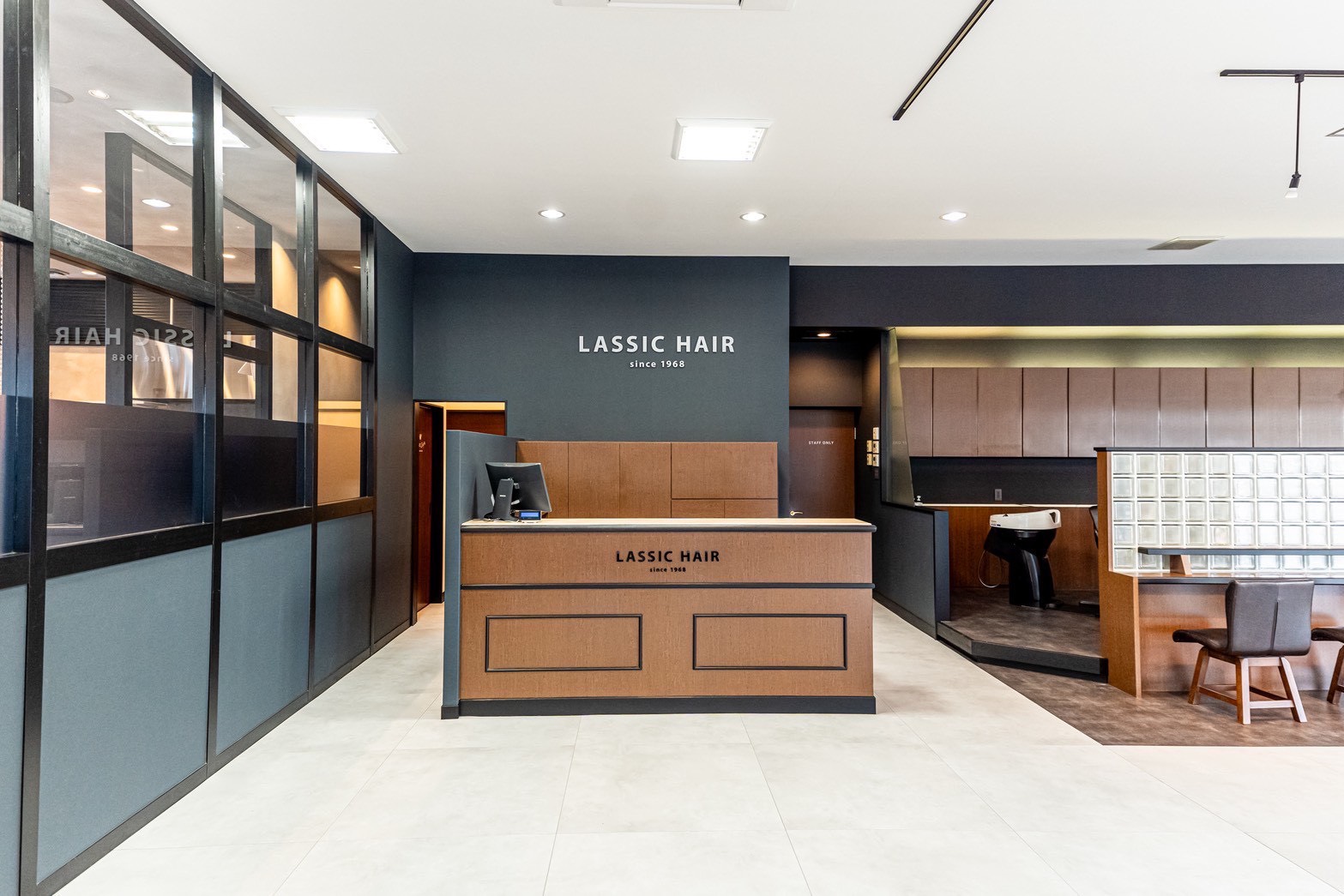 【別府】≪社保完備!!≫≪完全週休2日制≫など、通信生や新卒生に方でもしっかりとした環境で働いてもらえる環境が最高!!地域密着型アットホームサロン「LASSIC HAIR 加古川店（ラシックヘアーカコガワテン）」からアシスタント（美容師）の求人☆★