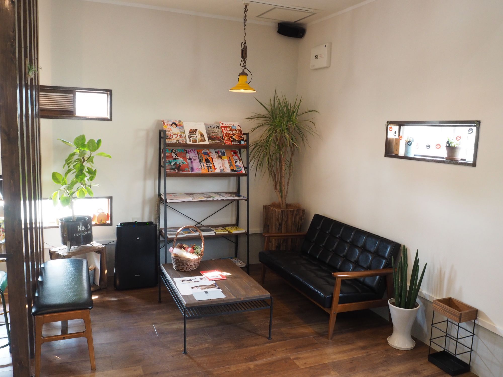 【川西能勢口】働きやすさ抜群♪一人のお客様にじっくりと時間をかけた接客が大人気!!人と人との繋がりを大事にするアットホームなプライベートサロン♪“CUSHU(クシュ)”からアシスタント(美容師)の求人☆★☆