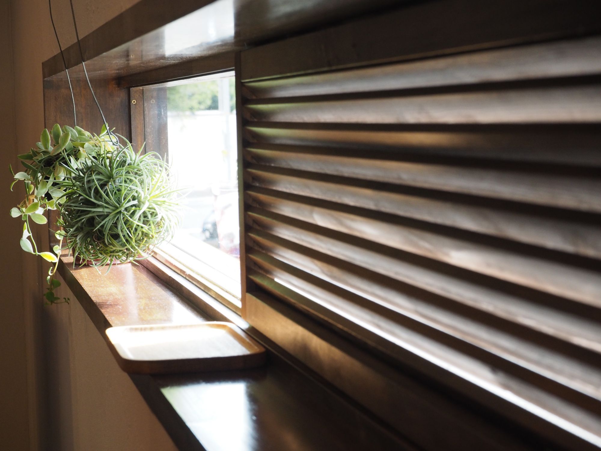 【川西能勢口】働きやすさ抜群♪一人のお客様にじっくりと時間をかけた接客が大人気!!人と人との繋がりを大事にするアットホームなプライベートサロン♪“CUSHU(クシュ)”からアシスタント(美容師)の求人☆★☆