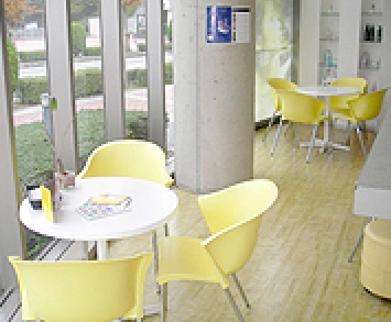 【南ウッディタウン駅】◇◆入客チャンスが多い◆◇会社内での楽しいイベントも盛りだくさん★キッズスペース完備で幅広い年齢層のお客様に愛されるedgeグループからスタイリスト・Jr.スタイリスト(美容師)の求人☆★