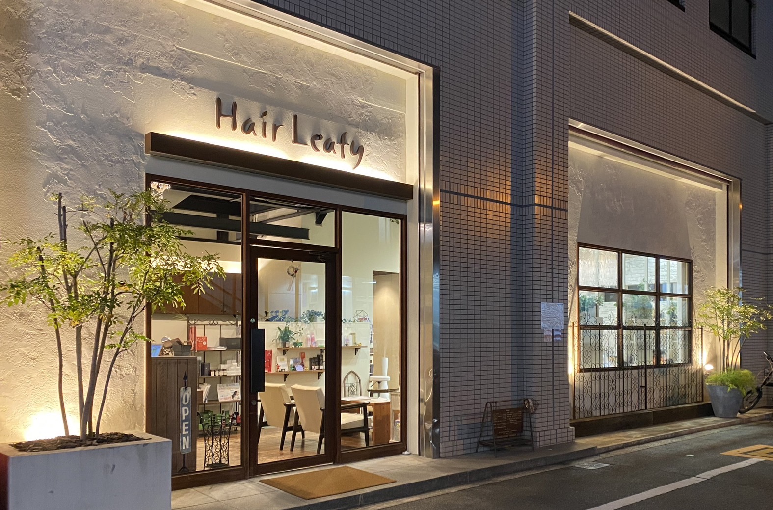 【南田辺】≪土日どちらか休みの準社員制度あり≫≪月給27万円＋歩合≫≪有給休暇あり≫≪社会保険完備≫≪産休・育休実績あり≫ライフスタイルに合わせた働き方もサポート安心して働けるサロンで一緒に頑張りませんか 「Hair Leafy（ヘアーリーフ）」からスタイリスト（美容師）の求人☆★☆