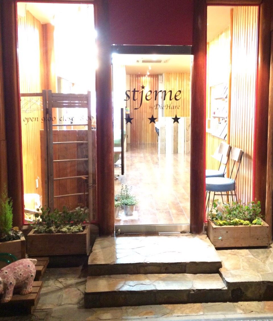 【住之江公園】≪未経験・新卒生歓迎!!≫高い技術で地域から最新トレンドを発信するオシャレなヘアサロン☆ライフスタイルに合わせて無理なく働けます♪「stjerne（ステラ）」からアシスタント（美容師）の求人★☆