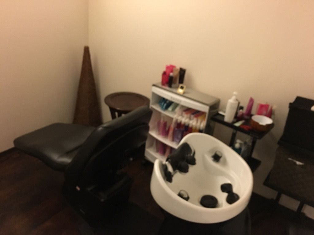 【三苫】≪有給休暇あり≫≪誕生日休暇あり≫丁寧な接客でリピーター多数！！平均退勤時間も早いのでプライベートも大切にする事が出来るヘアサロン「igrek（イグレック）」からアシスタント（美容師）の求人☆★