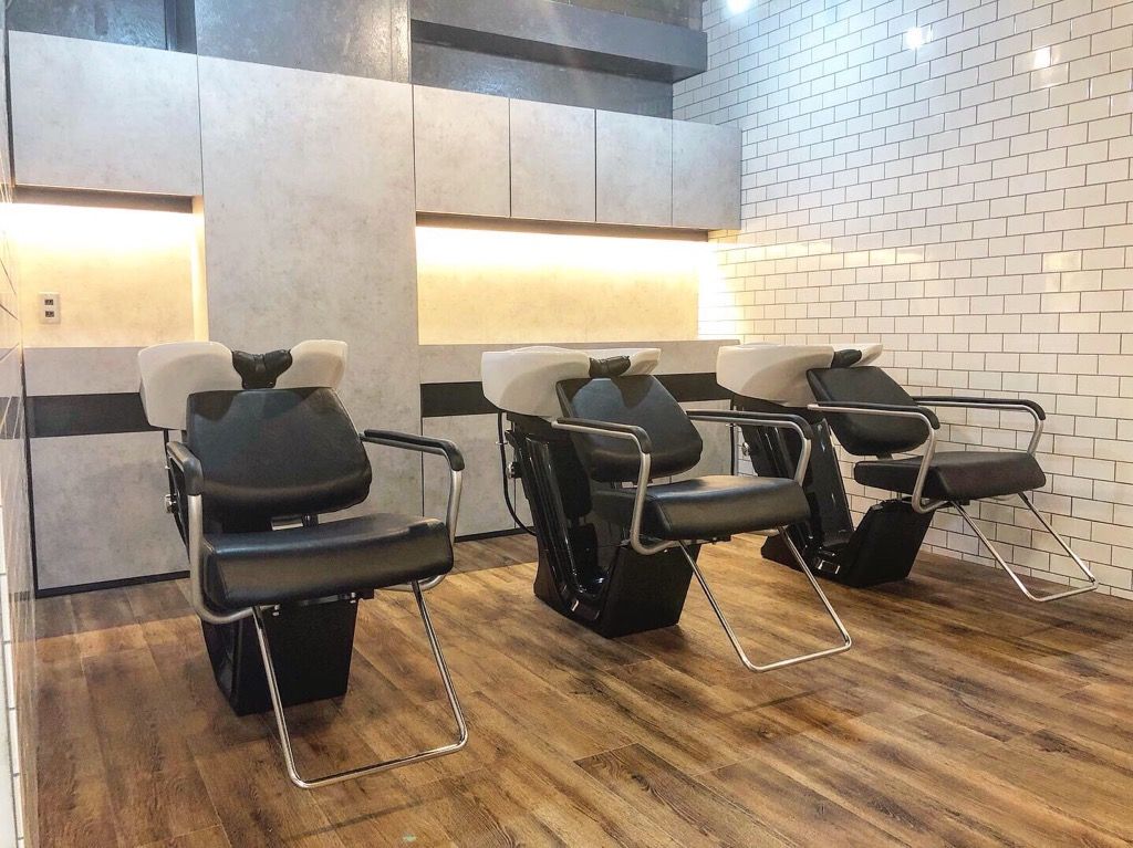 【天理駅】■フリー売上40％還元／指名売上45〜55％還元■フルタイムで30万円以上の月収はもちろん！週1日〜の勤務・土日のお休み・時短勤務などもOK♪施術時間をゆったりめに確保したり、薬剤にもこだわっているので委託サロンが初めての方でも働きやすい！Angelica 天理店（アンジェリカテンリテン）からスタイリスト（美容師）の求人★☆