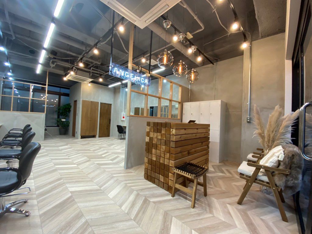 【京都駅】■フリー売上40％還元／指名売上45〜55％還元■フルタイムで30万円以上の月収はもちろん！週1日〜の勤務・土日のお休み・時短勤務など相談可能！完全マンツーマンで単価アップも狙いやすい環境ですよ！ANGELICA JR京都駅前店（アンジェリカジェイアールキョウトエキマエテン）からスタイリスト（美容師）の求人★☆