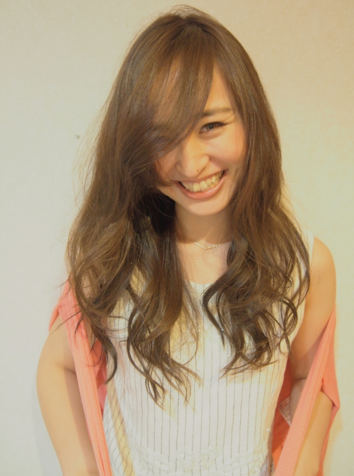 【下松】≪社会保険完備≫≪日祝定休≫≪産休,育休制度あり≫18時閉店でレッスン等もないので家庭と両立しながら活躍できる環境ですよ「annie（アニー）」からスタイリスト（美容師）の求人☆☆