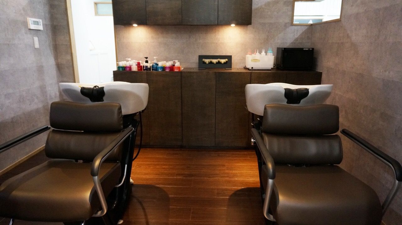 【三国】≪月7日休み≫地域のお客様と密に関われるアットホームな雰囲気!!自分のペースに合わせたカリキュラム設定でスタイリストデビューを目指してもらえるトータルビューティーサロン“ALVA luce（アルヴァルーチェ）”からスタイリスト（美容師）の求人★☆