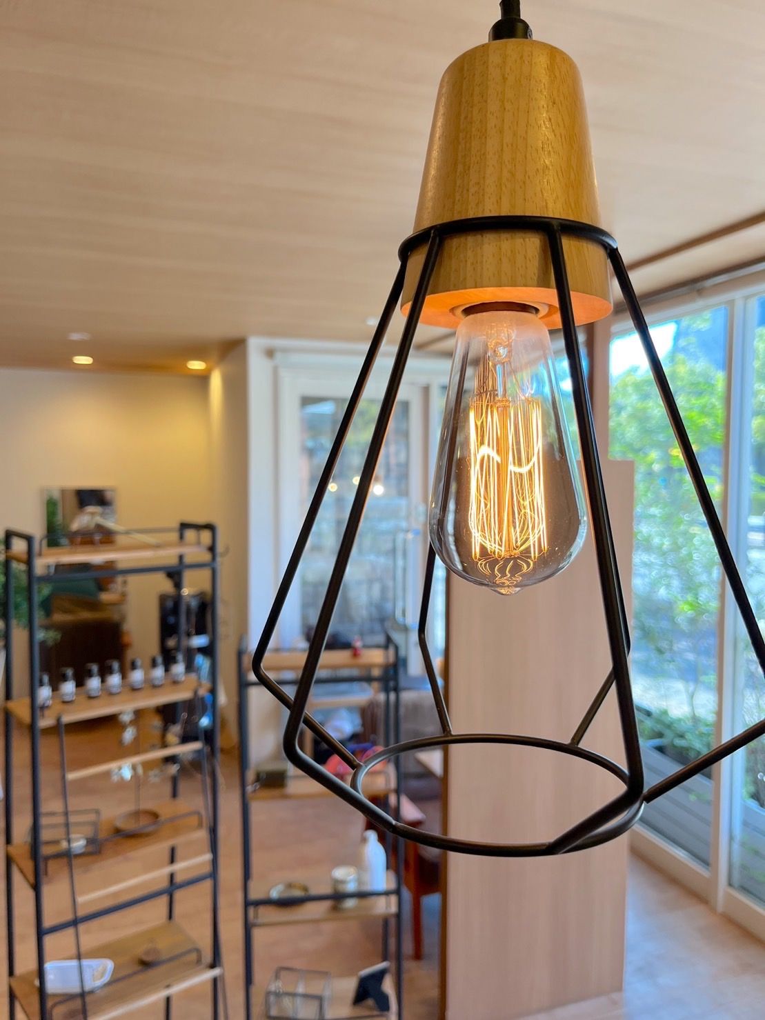 【大濠公園駅】≪完全週休2日制・社会保険完備・空き時間のレッスンOK≫今後の店舗拡大に向けスタッフ大募集!レッスンカリキュラムは最短2年でスタイリストデビューを目指せます!楽しく働けてプライベートも充実できるヘアサロン「RaGreen(ラグリーン)」からアシスタント(美容師)の求人☆★☆