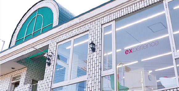 【西登美ケ丘】≪社会保険完備&平均単価1万円の高単価サロン≫これから一緒にサロンを作っていきたい人を募集中!1日に数をこなすような施術はしません!1人1人を丁寧に時間をかけて施術するのでリピート率も高いです!「experience hair.(エクスペリエンスヘアー)」からスタイリスト(美容師)の求人☆★