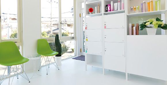 【西登美ケ丘】≪社会保険完備&平均単価1万円の高単価サロン≫これから一緒にサロンを作っていきたい人を募集中!1日に数をこなすような施術はしません!1人1人を丁寧に時間をかけて施術するのでリピート率も高いです!「experience hair.(エクスペリエンスヘアー)」からスタイリスト(美容師)の求人☆★