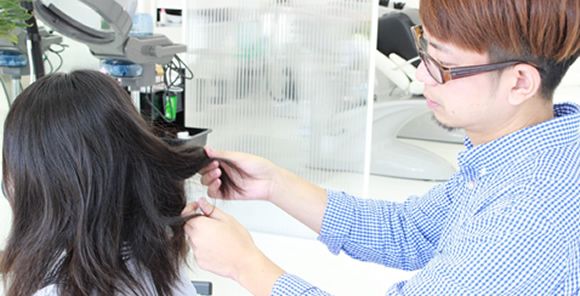【西登美ケ丘】≪社会保険完備&平均単価1万円の高単価サロン≫これから一緒にサロンを作っていきたい人を募集中!1日に数をこなすような施術はしません!1人1人を丁寧に時間をかけて施術するのでリピート率も高いです!「experience hair.(エクスペリエンスヘアー)」からスタイリスト(美容師)の求人☆★