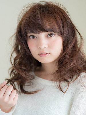 【JR草津駅】≪社会保険完備≫≪早期デビュー可能≫≪抜群のレッスン環境≫リラクゼーションメニューも大人気なのでスパやマッサージが好きな方大歓迎！独自のカリキュラムで自信を持ってスタイリストデビューできますよ♪「Plumeria（プルメリア）」からアシスタント（美容師）の求人☆★☆