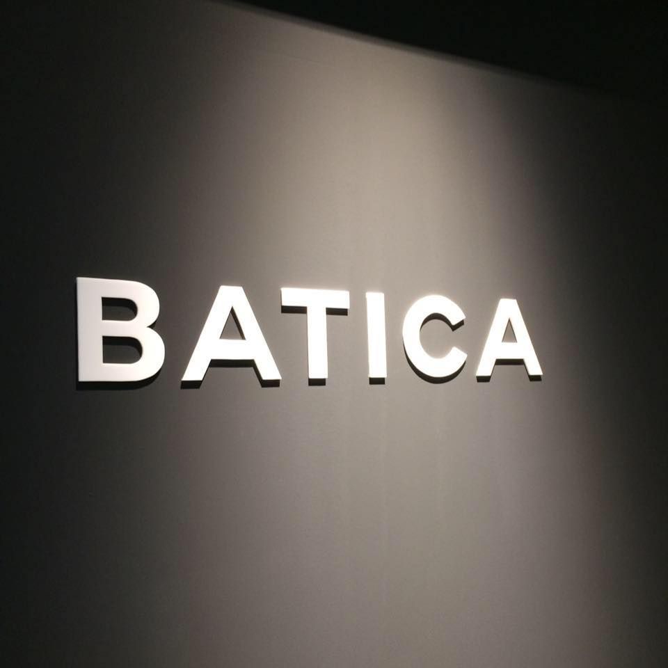 【井尻】★社会保険あり★月休8日★自分のライフスタイルにあった働き方が出来ますよ♪日焼けマシン、フィットネスクラブ、バーラウンジがあり、意識の高い男性が集う「BATICA（バチカ）」からスタイリスト（美容師・理容師）の求人☆★☆