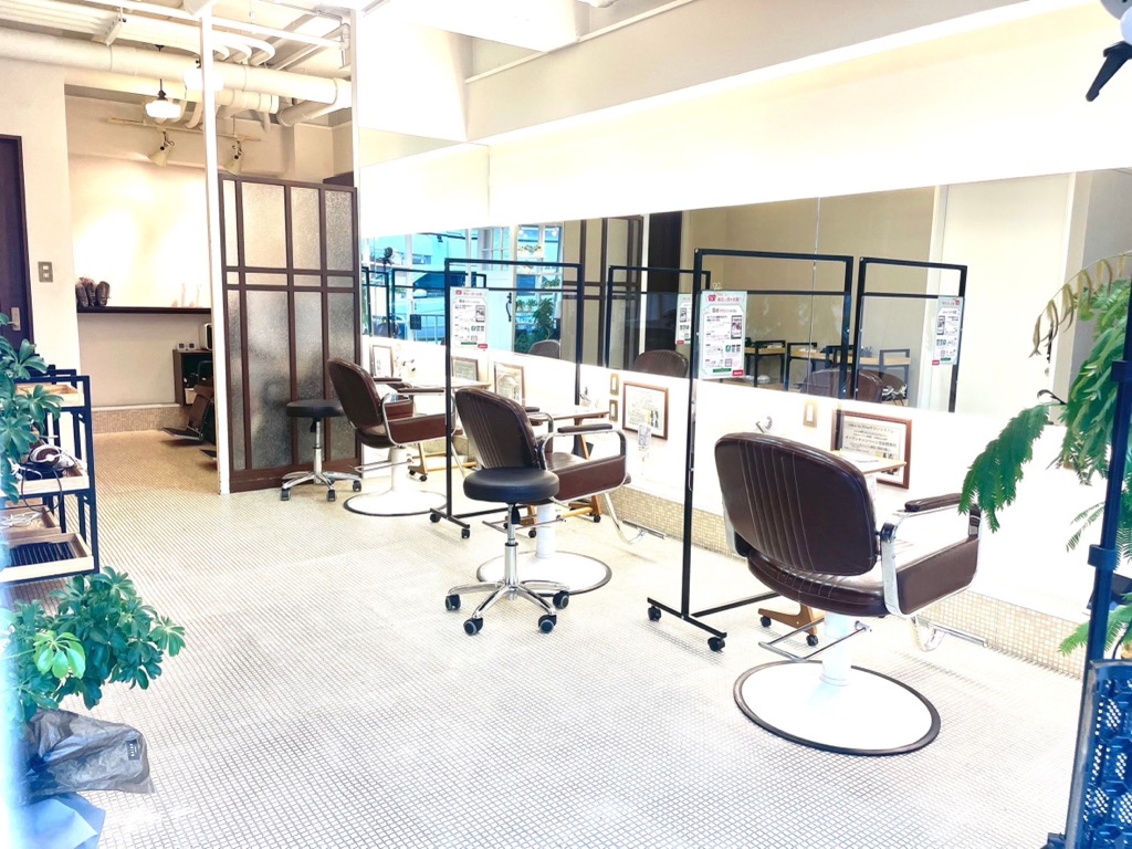 【八戸ノ里】≪年間休日110日≫≪月給21万円～≫≪日曜定休あり＆社会保険完備≫ファッションカラーとヘアーエクステをメインにお仕事をしたい方を募集中！「colext by IVAn（コレクトバイイヴァン）」からアシスタント（美容師）の求人☆★☆