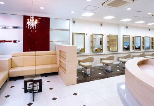 【香里園】≪18:40までに退勤≫≪スタイリスト月給25~50万円≫売上を分配するカタチなのでやりがいもバッチリ!仕事も家庭両立できて、ママさんスタイリストも活躍する「MAMAS 香里園店(ママスコウリエンテン)」からスタイリスト(美容師)の求人☆★☆