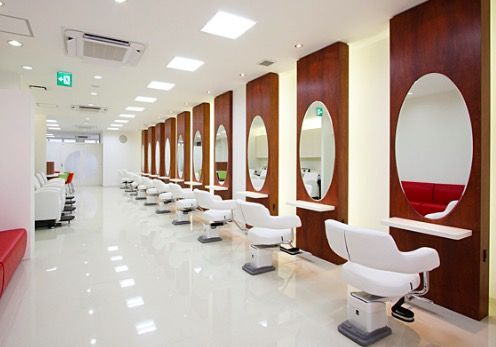 【阪急茨木市】≪18:40までに退勤≫≪スタイリスト月給25~50万円≫店舗の売上を分配するので、頑張った分お給料が増えます!早めに帰れるので、仕事も家庭も両立できるのも嬉しい「MAMAS 茨木店(ママスイバラキテン)」からスタイリスト(美容師)の求人☆★☆