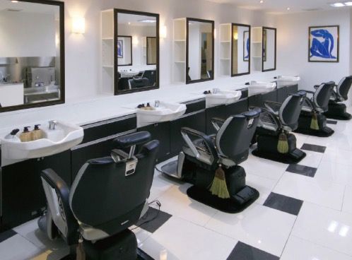 【桃谷】≪19時終わり≫≪月収40万円以上可能≫ベテランさん大歓迎！しっかり稼げる！終わる時間も早く、安心して働いていけますね！地域密着の理容室、「PAPAS 桃谷店（パパスモモダニテン）」から理容師（理容室）の求人★☆