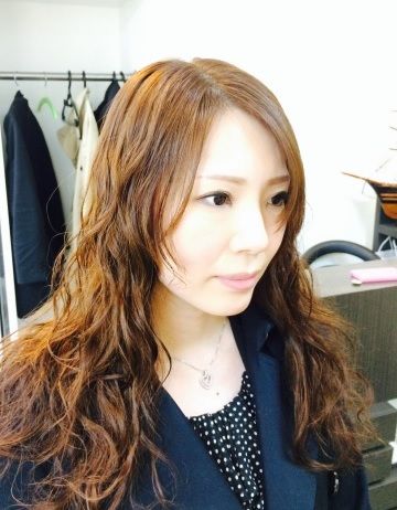 【桜坂】サロンワーク以外にもブライダル・ヘアセットの出張を行います★オーナーさんはセットの講師もしていて学べる環境のヘアサロン「hairmakeMANA(ヘアメイクマナ)」からJr.スタイリスト・スタイリスト(美容師)の求人☆☆