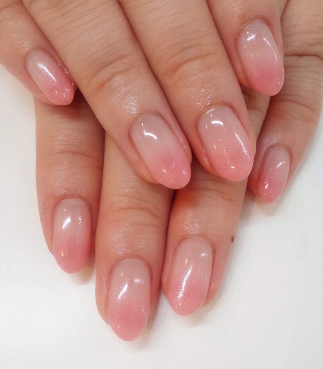 【平野】≪スタッフ大募集★≫≪日曜定休★≫≪19時までの勤務★≫ゆったりとした落ち着いた空間の中で一緒にサロンを盛り上げていきましょう！！地域密着型のサロン″Airis（アイリス）″です♪ネイリスト（ネイル）の求人★☆