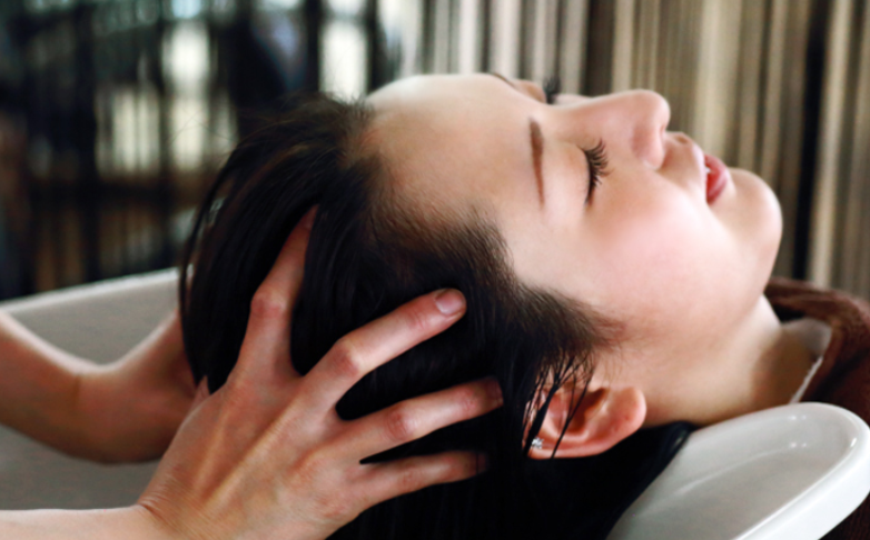 【河内長野駅】≪社会保険完備≫ご指名をいただける、信頼されるスタイリストに!!入客チャンスもあるので、実績を積んで成長していきましょう!パート・アルバイトも同時募集中☆「C-HOUSE(シーハウス)」からスタイリスト・Jr.スタイリスト(美容師)の求人☆☆