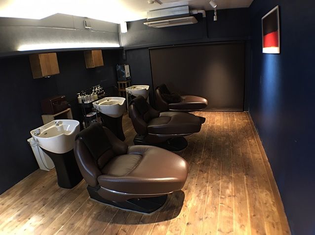 【博多駅】≪社会保険完備・完全週休二日制・時短勤務相談OK≫週に1度、時短勤務あり♪ダメージレスにこだわり、ヘッドスパにも力を入れているオーガニックサロン「SQUARE*UNO HAKATA（スクエアウーノハカタ）」からアシスタント（美容師）の求人☆☆