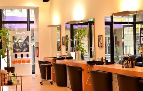 【姪浜】≪社会保険完備≫充実したカリキュラムがあるので自信をもって、スタイリストデビュー出来るトータルビューティサロン「mod’s hair 福岡姪浜店（モッズヘアーフクオカメイノハマテン）」からアシスタント（美容師）の求人☆★☆