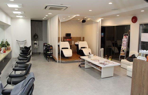 【五位堂】≪日給1万円≫≪月15日休みOK≫≪パート・アルバイトさん募集≫自由に働いていきたい方必見！日給制なので休みも自由に設定可能！子育て中のパートさんもライフスタイルにあった働き方ができますよ！「Reset by NYNY（リセットバイニューヨークニューヨーク）」からスタイリスト（美容師）の求人☆★☆