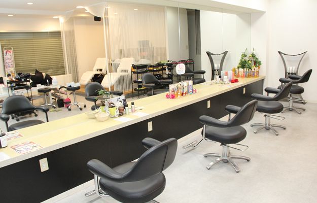 【五位堂】≪日給1万円≫≪月15日休みOK≫≪パート・アルバイトさん募集≫自由に働いていきたい方必見！日給制なので休みも自由に設定可能！子育て中のパートさんもライフスタイルにあった働き方ができますよ！「Reset by NYNY（リセットバイニューヨークニューヨーク）」からスタイリスト（美容師）の求人☆★☆