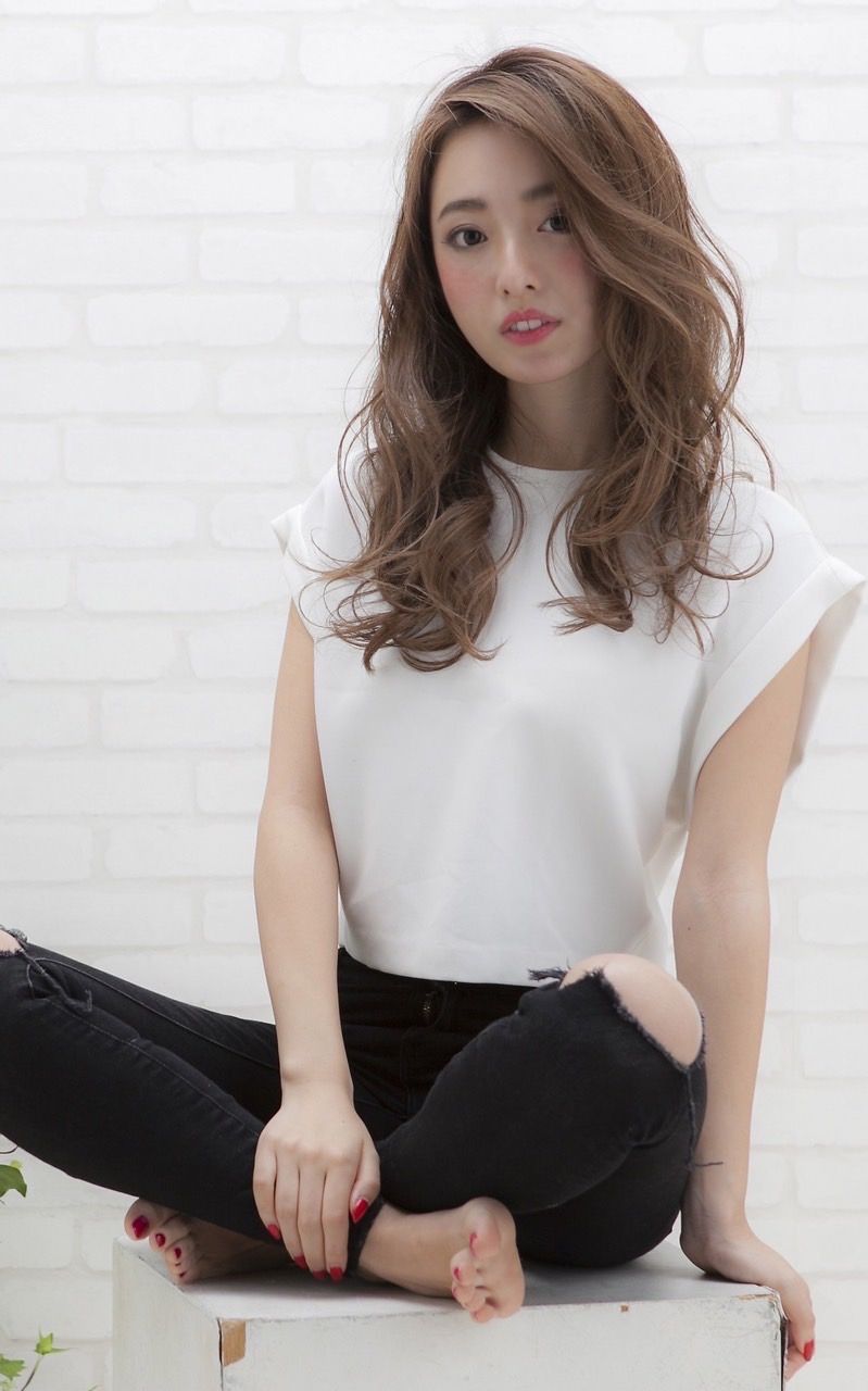 【京都河原町】◆正社員と業務委託の選択制◆週1日〜の勤務・土日のお休み・時短勤務など、どんな希望でもOK!もちろんフル出勤で報酬重視も大歓迎!男性がカッコよく働けるサロン「Chloe hair(クロエヘアー)か」らスタイリスト(美容師)の求人★★