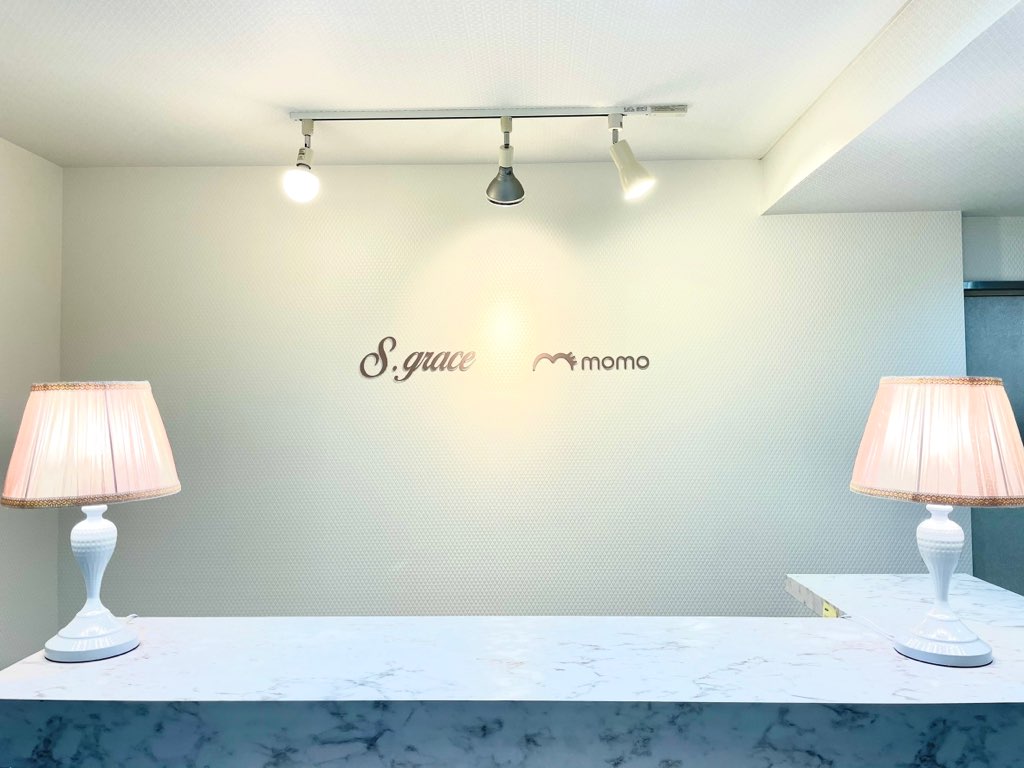 【茨木市駅】≪月4～10日休みの選択制＆連休OK≫≪日曜は17時に退勤可能≫フラットラッシュ専門店！プライベートも充実でき、長く仕事を続けられる環境があります！自分の技術を生かして働きたい方にピッタリ！「momo 茨木店（モモイバラギテン）」からアイリスト（まつげエクステ・まつげパーマ）の求人★☆★