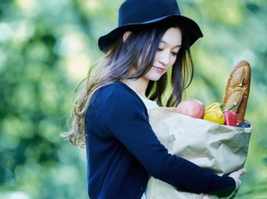 【谷町四丁目】≪23万円スタート≫≪月8日休み≫笑顔があふれる素敵なサロン。アットホームな環境が魅力的です〇ヘアケアや癒しメニューにも力を入れており、お客様がゆったり過ごせる美容室「Smil（スミール）」からスタイリスト（美容師）の求人☆★☆