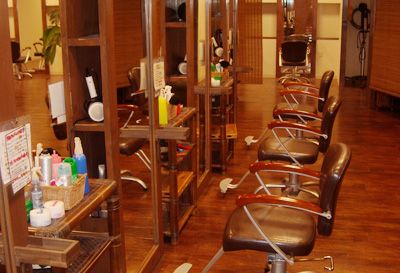 【大日】≪パートスタイリスト/面貸しシェアサロン募集≫ ◎パート主婦やママスタッフが多数在籍中で、子供がいても働きやすい環境を整えてます◎面貸しシェアサロンでコストとリスクを最小限におさえて独立してみませんか 「art for art’s(アートフォーアーツ)」からスタイリスト(美容師)の求人☆★