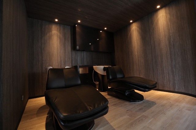 【摂津本山】≪お休み選択可能≫≪月1回土日休みOK≫≪平均19時退社≫≪お給料19万円スタート≫とプライベートも充実できる！オーナーさんから直接レッスンを学べる環境！小規模サロン“i-go（イーゴ）”からアシスタント（美容師）の求人☆☆