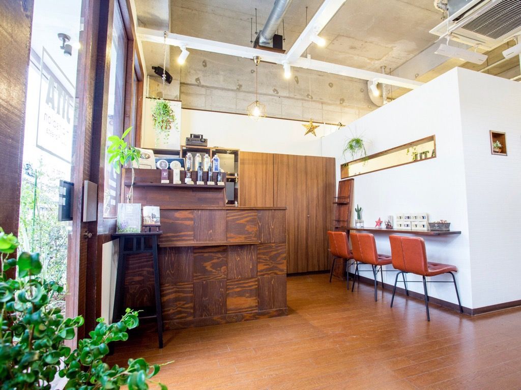 【上本町】≪完全週休二日制≫入客チャンス大!店内とスタッフさんの雰囲気が暖かく、働きやすい!プライベートも充実できる「JITA(ジタ)」からスタイリスト(美容師)の求人☆☆