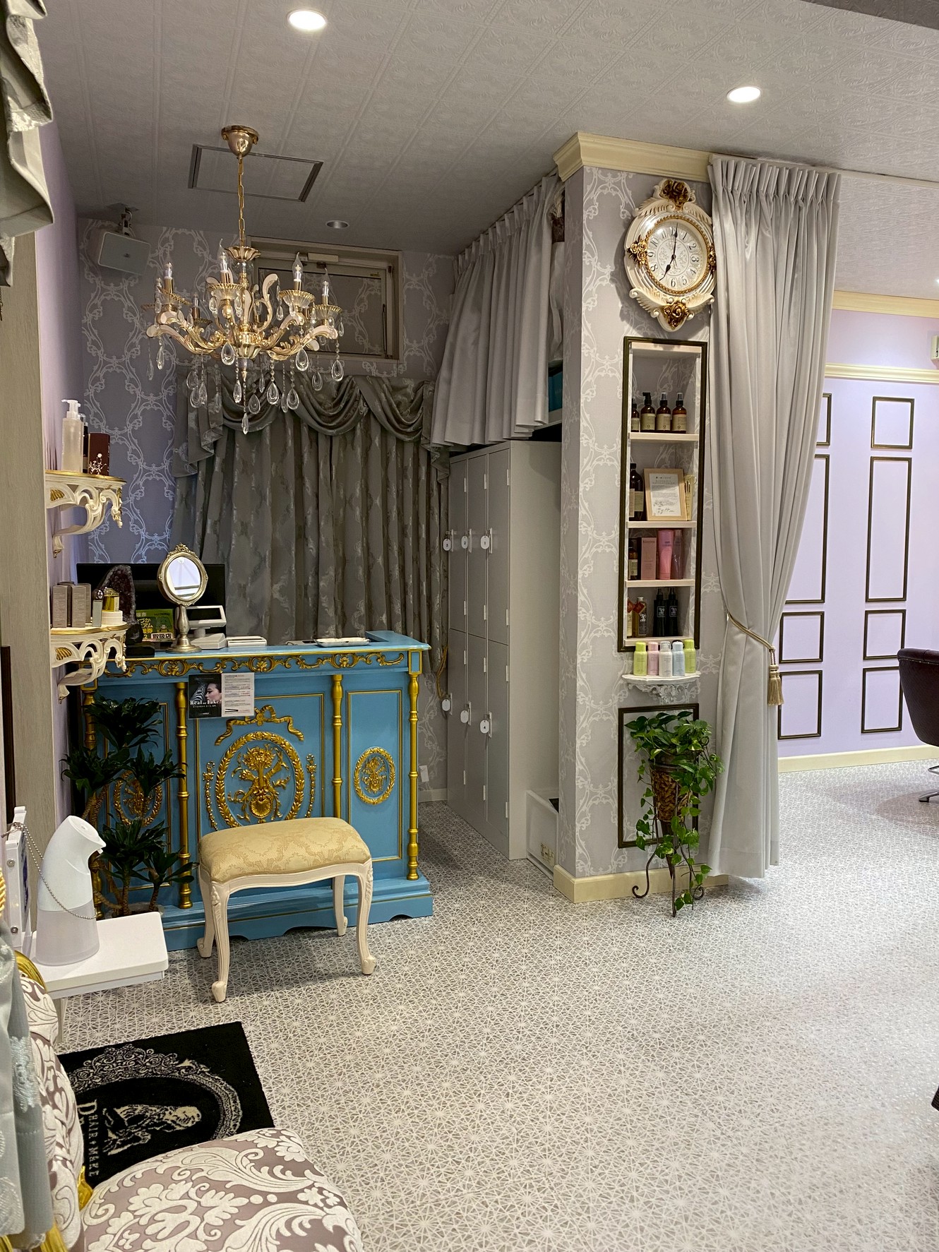 【天道】≪ママさん大歓迎・高月給スタート・月休7,8日・住宅手当あり・社会保険完備・産休育休実績あり・時短勤務OK・未経験,通信生,新卒生OK≫スタイリストデビューの目安は1年半〜2年以内！！しっかりお客様に向き合う事ができるヘアサロン「PRAYER 飯塚店（プレアーイイヅカテン）」からアシスタント（美容師）の求人☆★☆