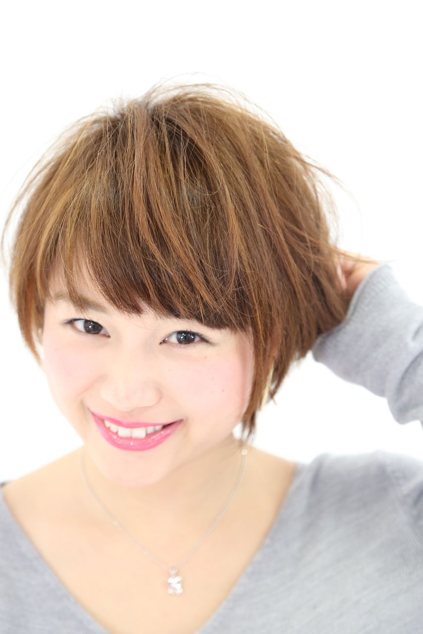 【塚本】≪平均退社20時≫≪下がらない給料体制≫≪入客チャンスあり≫!!着付け、メイク、マツエクなど様々な技術も学べます!!地域のお客様から愛されるアットホームサロン!!“dekujin（ジェクイン）”からスタイリスト（美容師）の求人★☆