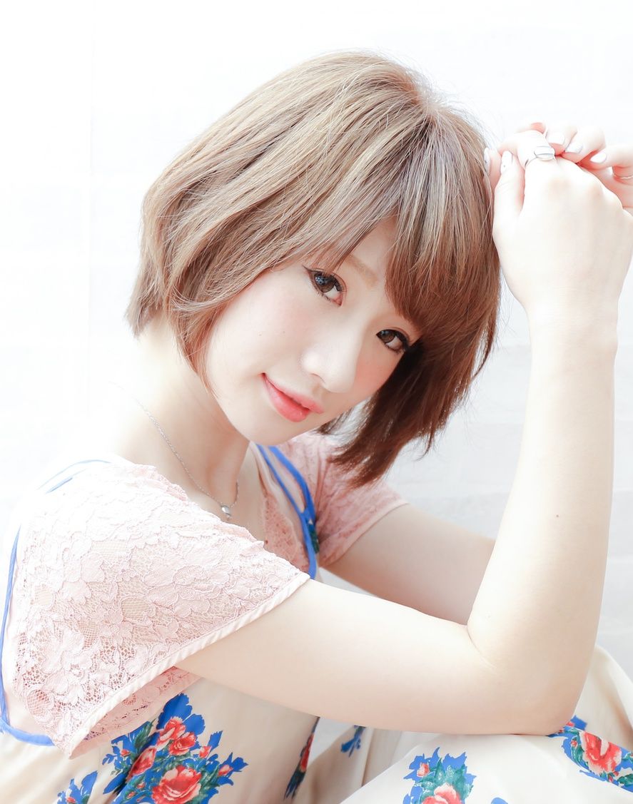 【泉ヶ丘】≪初任給20万円≫≪スタイリストデビューまで一年≫≪社会保険・社員寮完備≫≪年に2回の五連休≫完全週休二日制でメリハリをつけながら働けます！「ウキウキ倶楽部 泉ヶ丘店（ウキウキクラブイズミガオカテン）」からアシスタント（美容師）の求人★☆