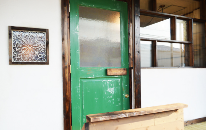 【北花田】≪月給23〜27万円≫≪月8日休み≫プライベートの時間も大切に！！髪質改善を通してお客様と密なコミュニケーションがとれる地域密着型のアットホームなサロン！hair esthetics salon trans（ヘアエステティックサロントランス）からスタイリスト（美容師）の求人★☆