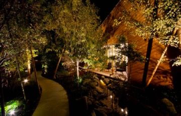 【山吹】≪社会保険あり≫元気に全員接客！個性を伸ばしてチームで戦うサロンです！スパも着付けも、トータルに学べますよ。地域密着の人気サロン「SAKURA Beauty village（サクラビューティービレッジ）」からアシスタント（美容師）の求人☆★☆