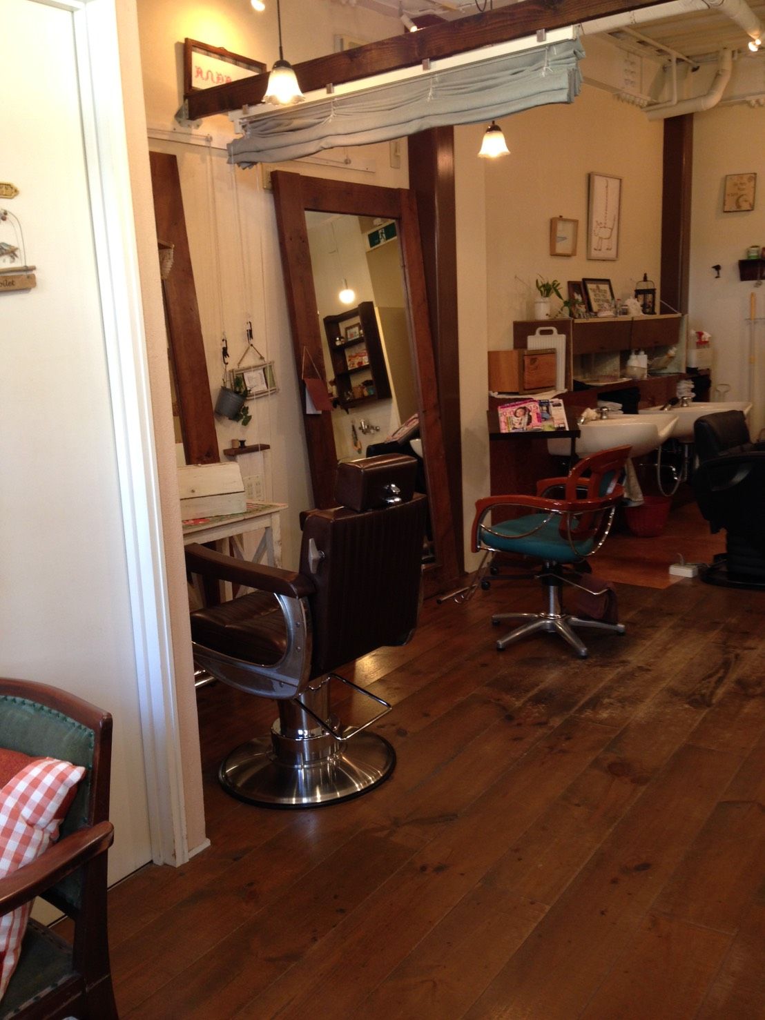 【和泉中央】≪完全週休二日制≫≪月給23万円スタート≫仕事もプライベートも充実させていきましょう！お客様との距離が近く店内はいつも明るい雰囲気！お客様としっかり向き合う髪質改善サロン「Andante（アンダンテ）」からスタイリスト（美容師）の求人★☆