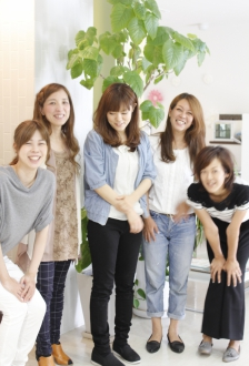 【出来島】≪社保完備≫≪休暇しっかり≫≪人間関係良好≫駅からすぐの路面店！温かいスタッフが集う地域の方に愛されているぬくもりあるサロン！アットホームな空間が魅力的なサロン「E~volve（エヴォーヴ）」からアイリスト（アイデザイナー・まつ毛エクステ）の求人☆☆