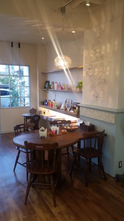 【阪急高槻市駅】≪着付けも学べる!整容国保あり≫幅広い年齢層のお客様に対応できるスキルが学べます!地域密着の愛されサロンAlice(アリス)からアシスタント(美容師)の求人☆★