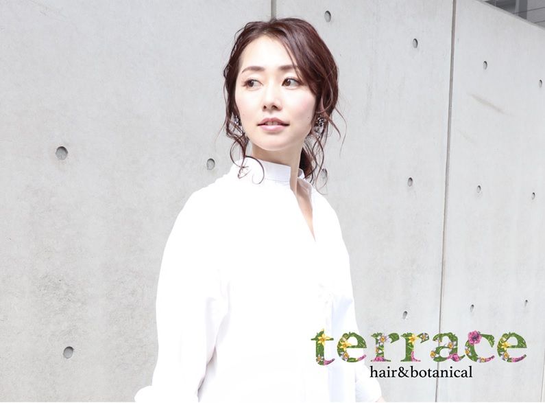【姪浜駅】《高額収入可能》完全歩合制(フリー40%/指名50%還元)勤務スタイルは正社員でもOK!月30万円以上や週休2日制など働き方を選べる時代!!「terrace hair & botanical 姪浜(テラスヘアーアンドボタニカルメイノハマ)」からスタイリスト(美容師)の求人★☆