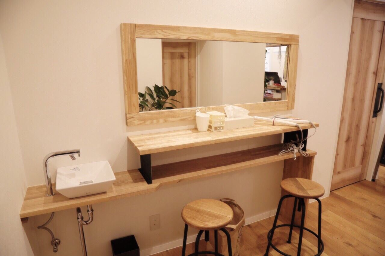 【守口市駅】≪社会保険完備≫≪実働8時間≫≪19:00には退社≫整った福利厚生！頑張った分は歩合でしっかり還元！！駅からスグの温かい木漏れ日が差し込む路面店！ナチュラルウッドテイストの落ち着くおしゃれな空間「Chula nail salon＆eye beauty 守口店（チュラネイルサロンアンドアイビューティーモリグチテン）」からアイリスト（まつげエクステ・まつげパーマ・アイブロウ）の求人★☆★