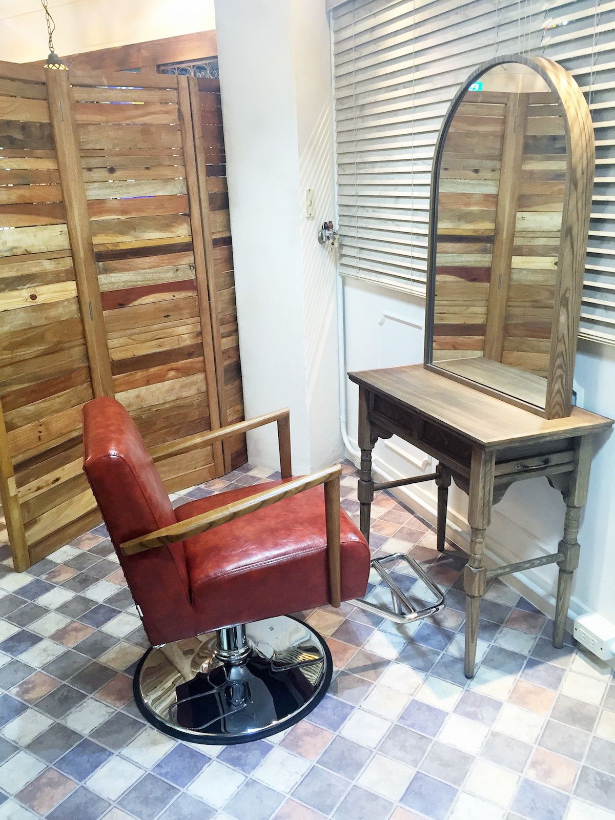 【福島】≪公休で日祝休みOK≫≪歩合＋達成手当あり≫≪社会保険完備≫先輩後輩問わずコミュニケーションが盛ん！思いやりに溢れるお店で一緒に頑張りませんか 「Lamp（ランプ）」からスタイリスト（美容師）の求人☆★☆