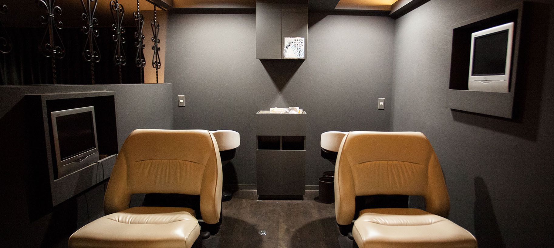 【新石切】≪月8,9日休み≫≪社会保険完備≫≪賞与あり≫≪産休育休実績あり≫駅チカすぐの好立地!社内アカデミー完備で営業時間中研修にて2年デビュー確実!地域郊外型の人気ヘアサロン!教育体制の整う魅力ある会社です!「Figaro DOU DOU 新石切店(フィガロデュデュシンイシキリテン)」からアシスタント(美容師)の求人☆★