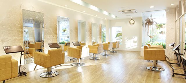 【河内花園】≪月8,9日休み≫≪社会保険完備≫≪賞与あり≫≪産休育休実績あり≫駅チカすぐの好立地！社内アカデミー完備で営業時間中研修にて2年デビュー確実！幅広い年代のお客様が来店中！教育体制の整う魅力ある会社です！「JILL 河内花園店（ジルカワチハナゾノテン）」からアシスタント（美容師）の求人☆★